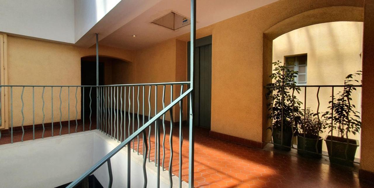 Chambre D'Hotes Sde, Wc Prive Climatise Dans Loft 80M2 Espace Commun Avec Les Habitants Salon Et Cuisine Leilighet Toulon Eksteriør bilde