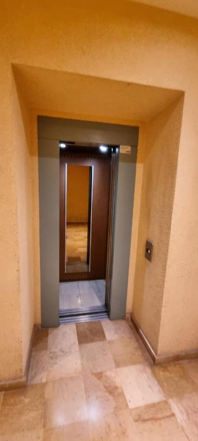 Chambre D'Hotes Sde, Wc Prive Climatise Dans Loft 80M2 Espace Commun Avec Les Habitants Salon Et Cuisine Leilighet Toulon Eksteriør bilde