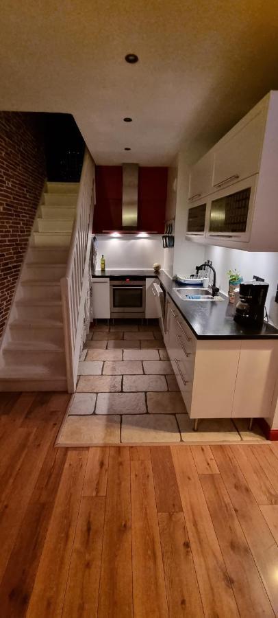 Chambre D'Hotes Sde, Wc Prive Climatise Dans Loft 80M2 Espace Commun Avec Les Habitants Salon Et Cuisine Leilighet Toulon Eksteriør bilde